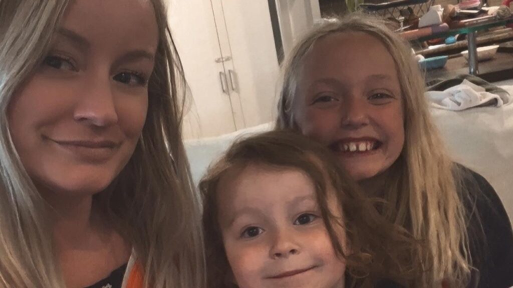 Photo of Bailey McCourt and her two daughters